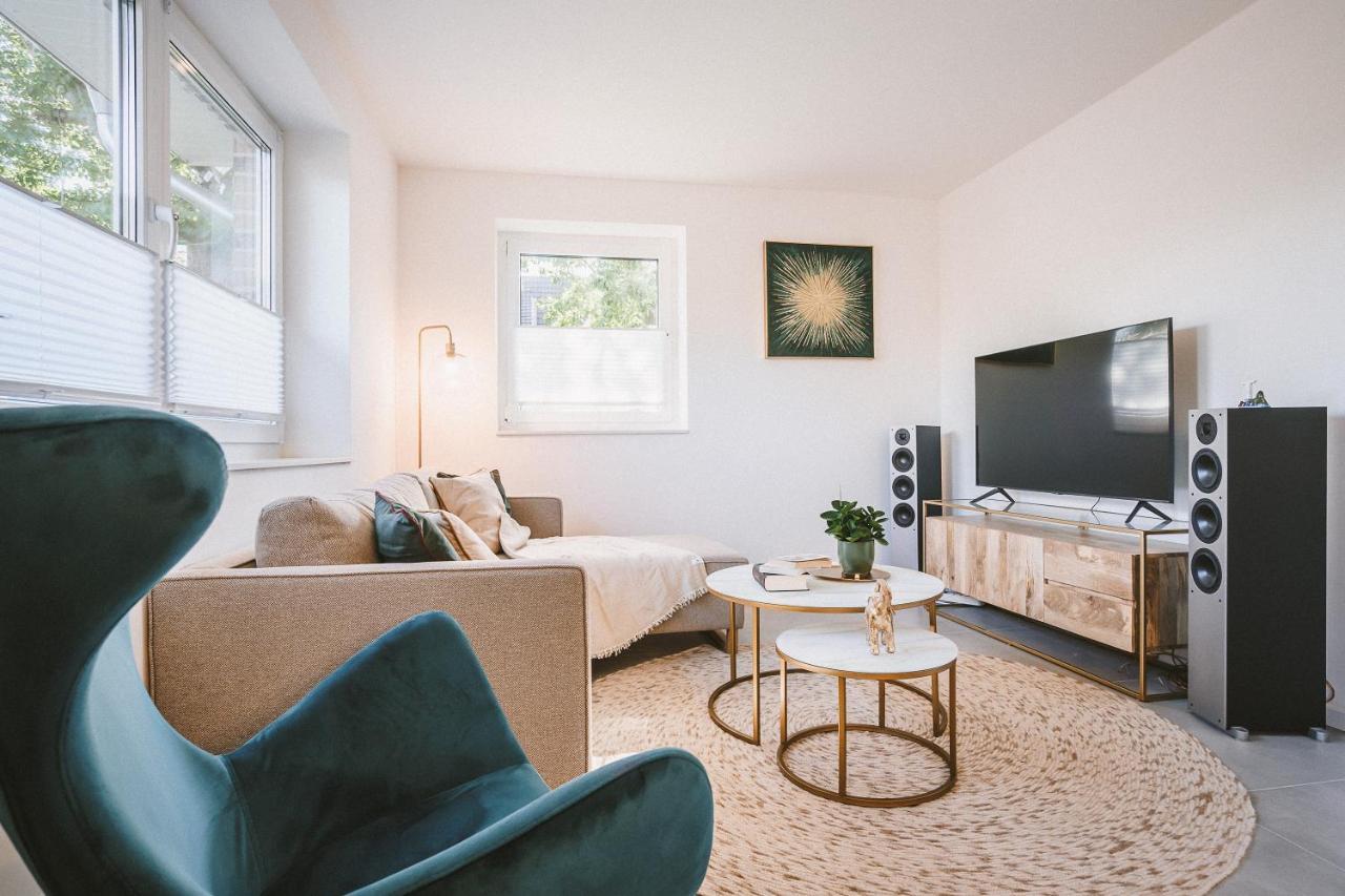 Cozy Haus In Lubeck Mit Parkplatz, Terrasse, Garten エクステリア 写真